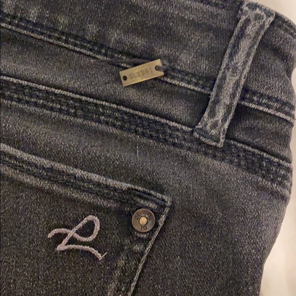 DL1961 “Angel” Black Denim - Picture 5 of 5